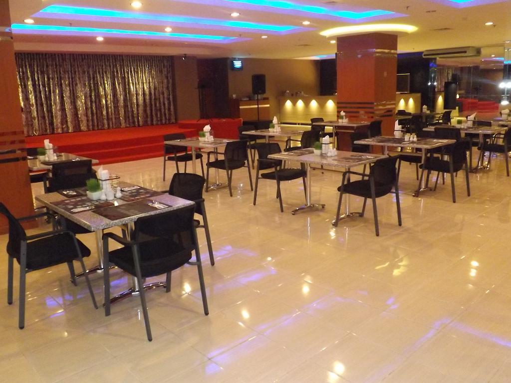 Quin Centro Hotel Palembang Eksteriør bilde
