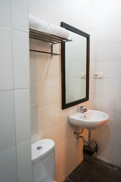 Quin Centro Hotel Palembang Rom bilde