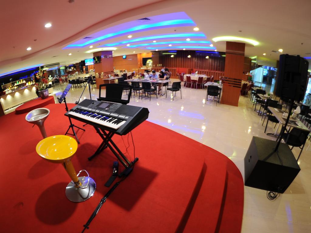 Quin Centro Hotel Palembang Eksteriør bilde
